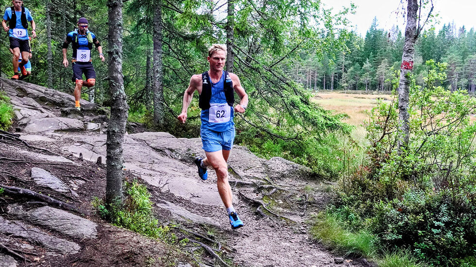 Sven Kilander hadde god flyt og lå langt framme i feltet under NM terrengultra i Nordmarka. (Foto: Nordmarkstraver’n / Erik Borg)
