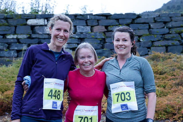Jevnt mellom disse tre på 5 km: Hildegunn Baravelli, Tonje Fløystad og Christine Bergvatn.