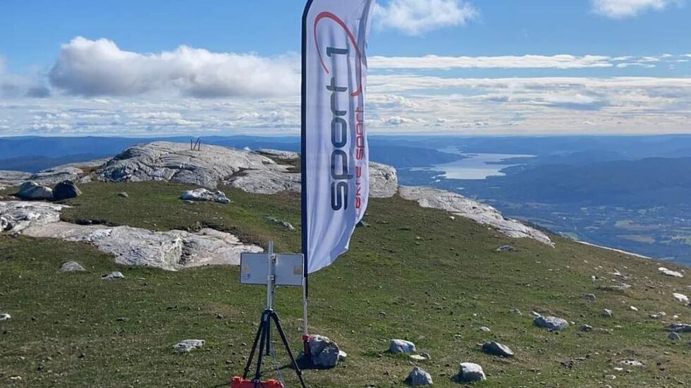 Mål på Glekse Opp på Skrubbelinuten 1121 meter over havet. (Foto: Arrangøren)