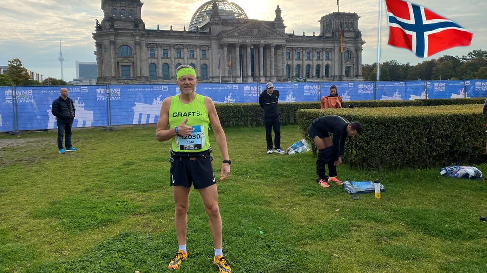Cato Thunes gjør seg klar til å løpe Berlin Marathon. Vi ser her på hvordan det gikk med de norske prestasjonene i alle klasser. (Bildemontasje: Arne Dag Myking)