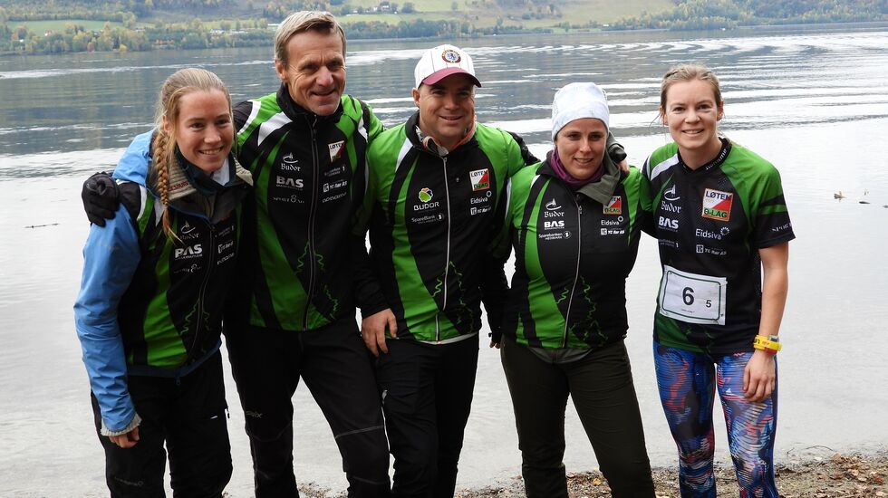 Løten OL som vant Ringreven (fra venstre): Emilie Westli Andersen, Sigurd Dæhli, Simen Smestad, Nina Smestad og Evine Westli Andersen. (Foto: Stein Arne Negård)