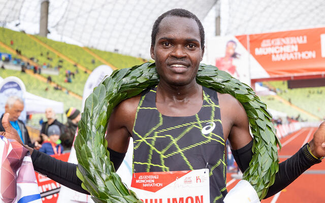 Debutanten Philimon Kiptoo Kipchumba vant Munchen marathon på ny løyperekord. (Foto: Generali Munchen Marathon)