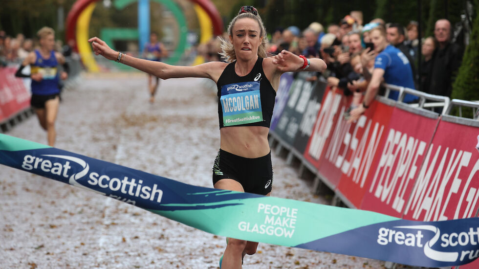 Eilish McColgan trodde hun jubla for Europa-rekord i Great Scottish Run. (Foto: arrangøren)