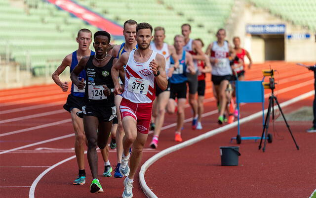 Andreas Myhre forbereder seg godt til konkurranser og befinner seg gjerne langt fram i feltet enten det handler om baneløp eller maratonløp. I Berlin Marathon nå i høst satte han pers med 2.16.05. (Foto: Samuel Hafsahl)