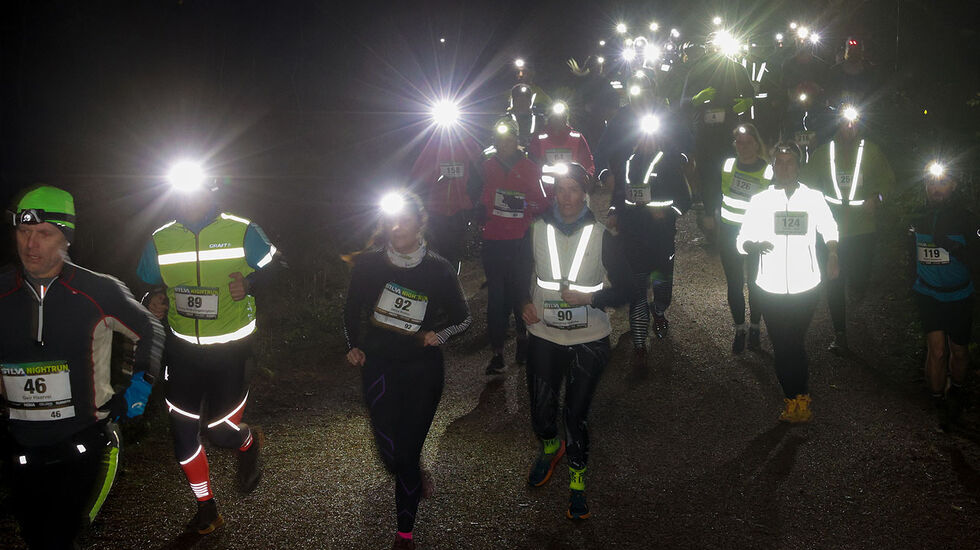 I Silva Night Run løpes det i terrenget med hodelykt i kveldsmørket. Her fra Silva Night Run i Bergen forrige uke. (Illustrasjonsfoto: Arne Dag Myking)