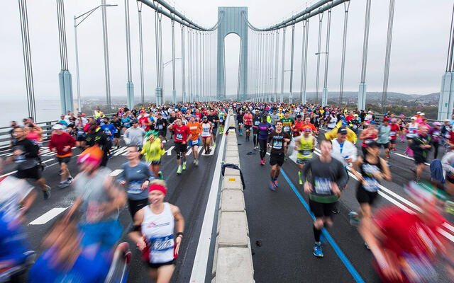 Nesten 50000 løp årets versjon av New York Marathon. (Foto: Arkivfoto / New York Marathon)