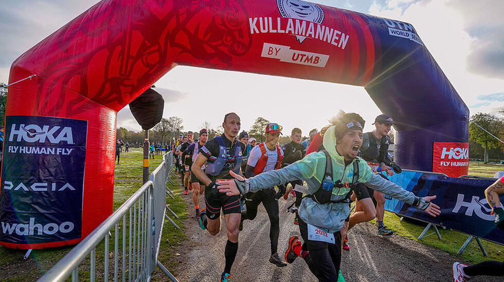 Starten har gått i en av puljene i Kullamannen. (Foto: arrangørens FB-side)