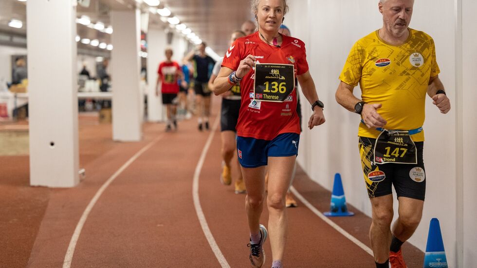 Therese Falk side om side med Trond Pedersen. (Foto: Samuel Hafsahl)