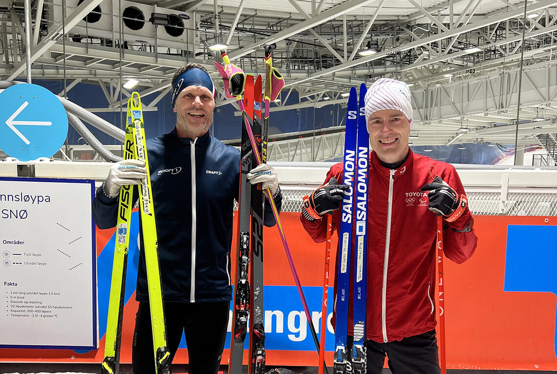 Vinterens konkurranseski: Kenneth Harlem (til venstre) og Espen Olsen har for Kondis testet mange av vinterens konkurranseski – både for klassisk og skøyting. (Foto: Bjørn Ivar Ekberg)