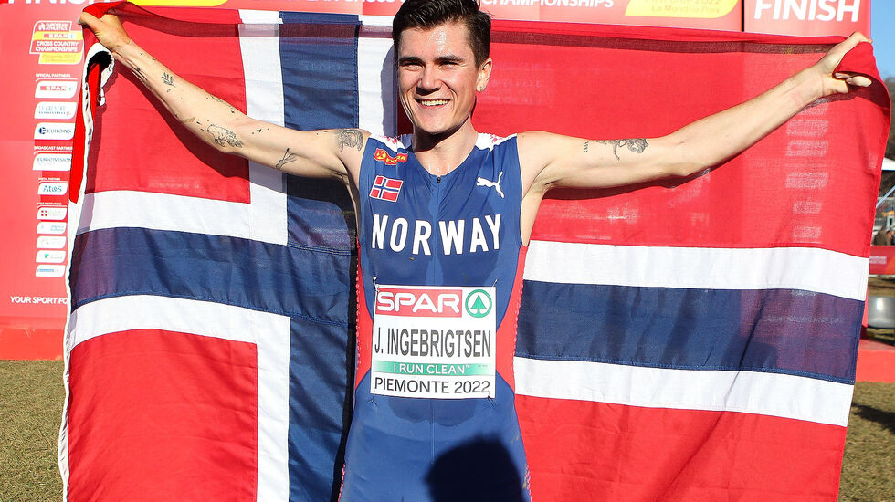 Jakob Ingebrigtsen forsvarte Norges andre gull i EM i terrengløp på mesterlig vis. (Foto: Kjell Vigestad)