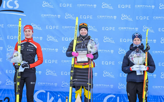 Premiepallen kvinner etter rennet La Venosta Criterium: Jenny Larsson, Ida Dahl og Astrid Øyre Slind. (Foto: Reichert/NordicFocus)