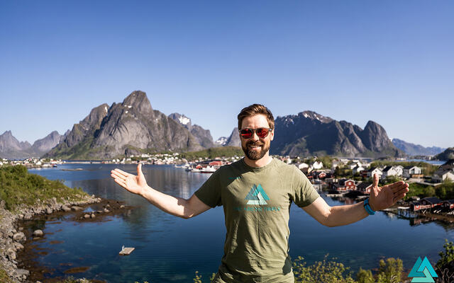 Kristian Nashoug, som er markedsansvarlig i The Arctic Triple, forteller at de i 2023 kommer til å arrangere etappeløpet Lofoten Stage Run. (Foto: Ian Corless)