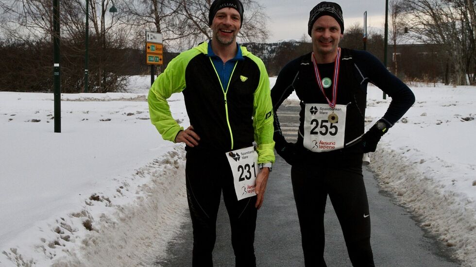 De to beste på maratondistansen, Harald Bjerke (startnr. 231) som nummer to og Bård Indredavik (startnr. 255) som vinner