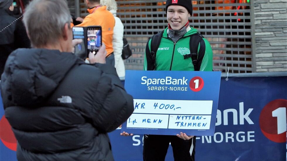 Vebjørn Hovdejord kan titulere seg med en tredjeplass i Nordisk mesterskap på 3000 meter hinder. (Foto: Rolf Bakken)