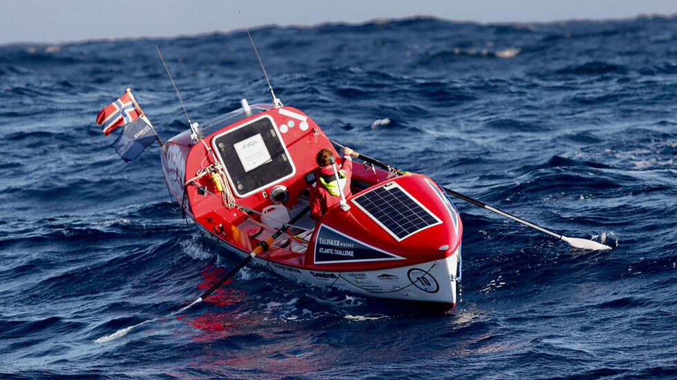 Linda Evenstad Emilsen deltar i rokonkurransen Talisker Whisky Atlantic Challenge og har mål om å ro alene fra La Gomera (en av Kanariøyene) til Antigua i Karibien. (Foto hentet fra hennes facebook-side)