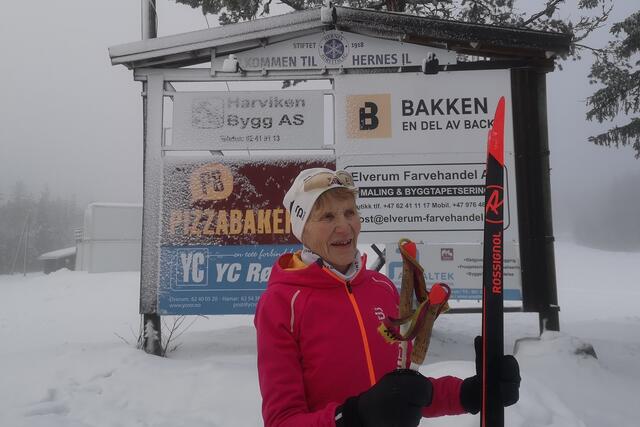 Marie Lovise Svevad på hjemmebane på Varden skistadion i Hernes. (Foto: Rolf Bakken)