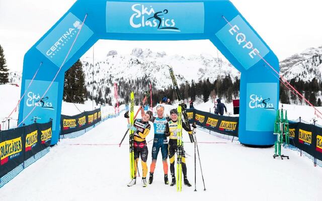 De tre sterkeste damene opp Prato Piazza (fra v.) Emilie Fleten, Astrid Øyre Slind og Ida Dahl. (Foto: Vinzetta/Nordic Focus)