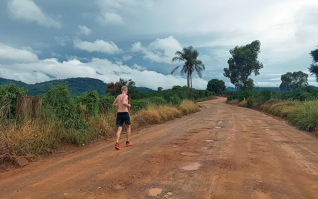 Brazil135 Ultramarathon! Beintøft og brutalt, men eventyrlig og mektig natur, sier Simen Holvik. (Foto: Privat)