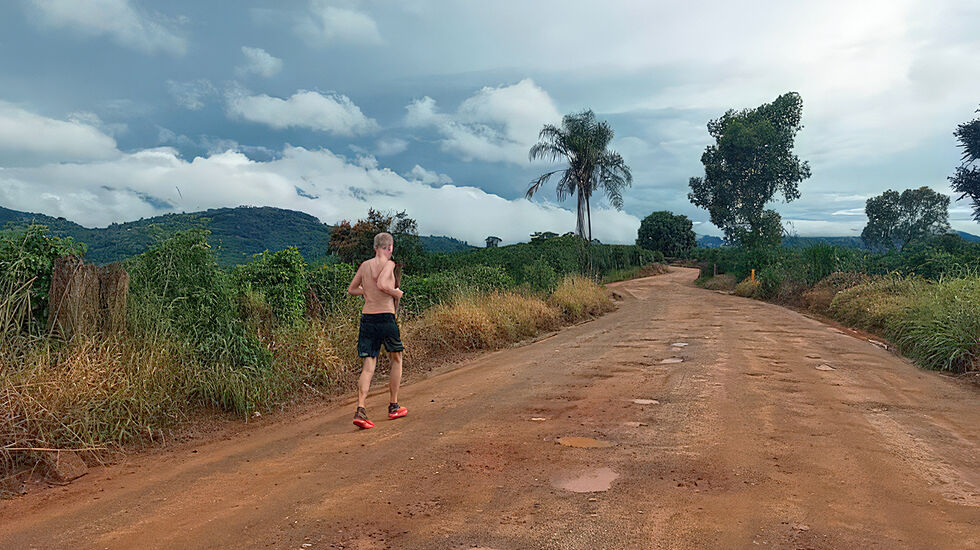 Brazil135 Ultramarathon! Beintøft og brutalt, men eventyrlig og mektig natur, sier Simen Holvik. (Foto: Privat)