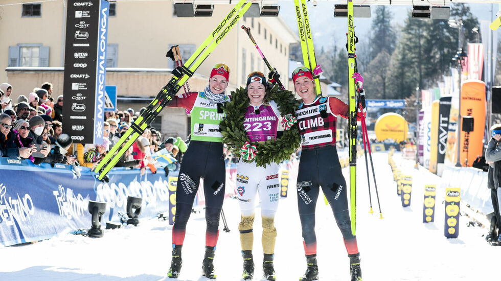 De tre beste kvinner: Anniken Gjerde Alnæs ; Magni Smedås; Jenny Larsson. (Foto: Vanzetta/NordicFocus).