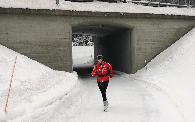 Rønnaug Tveito Skille på sin avsluttende maraton elvelangs i Elverum i slutten av januar. (Foto: Rolf Bakken)