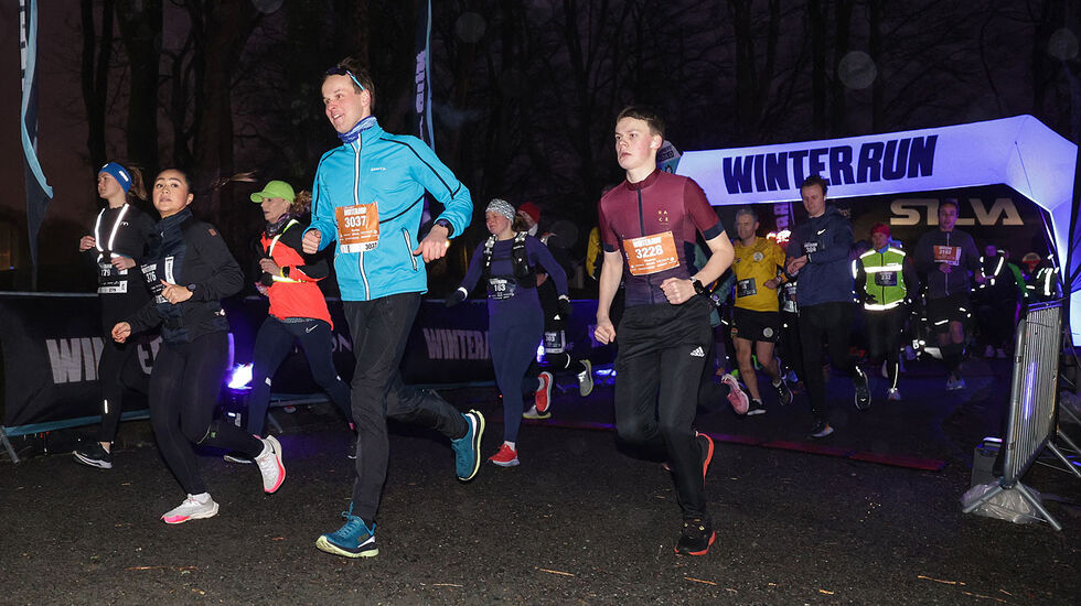 Martin Kildal og Thomas Dale Romslo er her i gang med løpene sine i Winterrun i Bergen. (Alle foto: Arne Dag Myking)