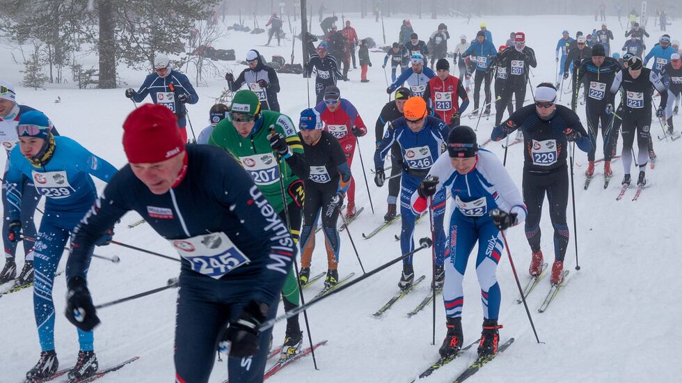 Fra starten i reservetraséen på Flishøgda i 2022-utgaven av Trysil-Knut. (Foto: Øyvind Larsen)