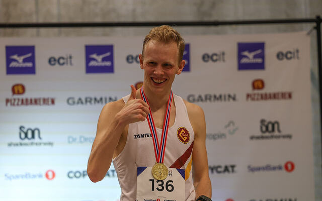 Johannes Teigland overrasket både seg selv og alle andre med å bli norgesmester på 1500 meter innendørs. (Alle foto: Samuel Hafsahl)