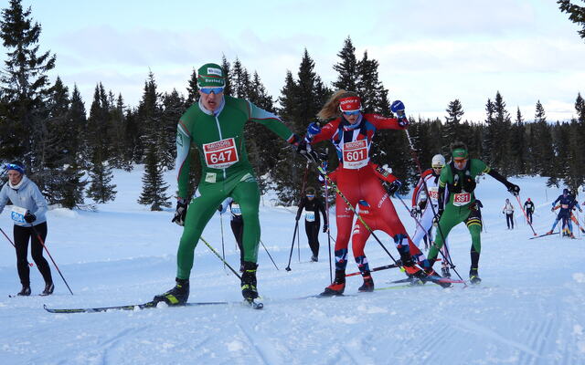 Årets doble juniorverdensmester Milla Grosberghaugen Andreassen fra Bækkelagets SK (601) hadde bare fem mannlige løpere foran seg på halvmaraton på Hafjell lørdag. (Foto: Stein Arne Negård)