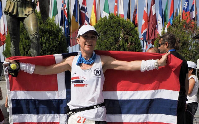 Line Caliskaner er nå den tredje beste norske kvinne gjennom tider. Her fra Spartathlon 2022. (Foto: privat)
