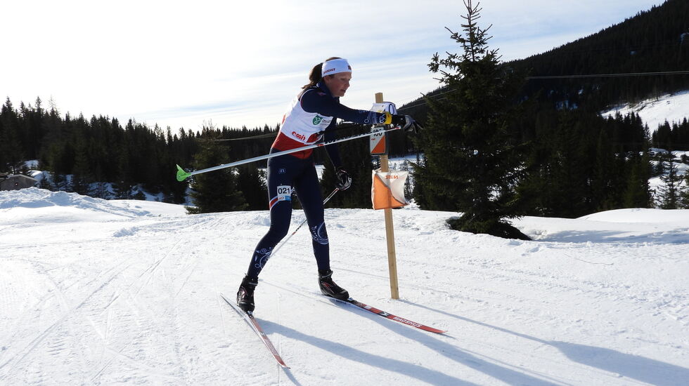 Anna Ulvensøen  vant  jaktstarten i D21. (Foto: Stein Arne Negård)