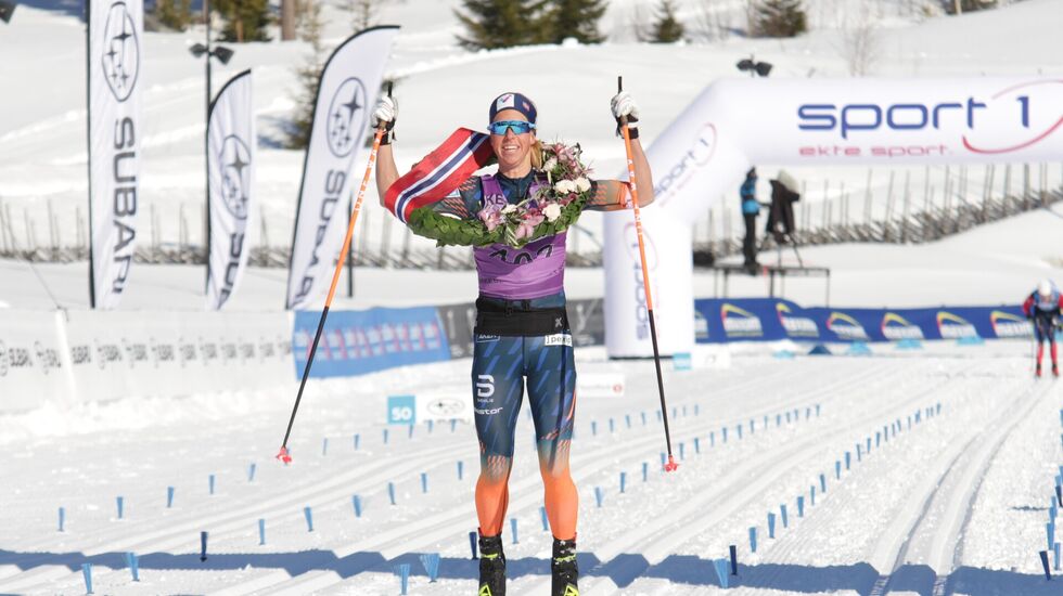 Astrid Øyre Slind viste ingen svakhetstegn etter et hektisk konkurranseprogram på høyeste nivå både i allround og langløp og vant sin andre strake seier i Birken. (Foto: Finn Olsen)