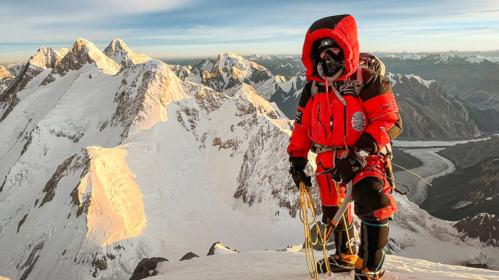 22. september i fjor stod Kristin Harila på topp nummer tolv, den 8156 m høye Manaslu-tinden. (Foto: privat) 