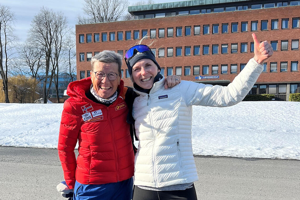Trener og utøver: Ingrid Kristiansen og Astrid Brathaug Sørset har samarbeidet i åtte år, og nå er de godt i gang med forberedelsene til 2023-sesongen. (Foto: privat) 
