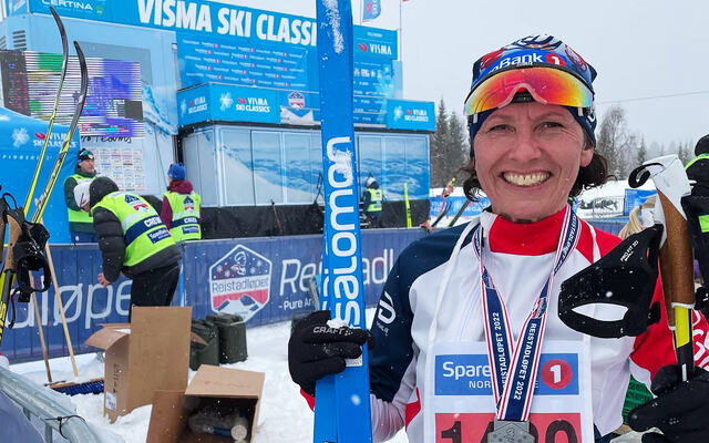 Kristin Lindberg er en allsidig atlet, og her har hun nettopp gjennomført Ski Classic-rennet, Reistadløpet. (Foto: privat)