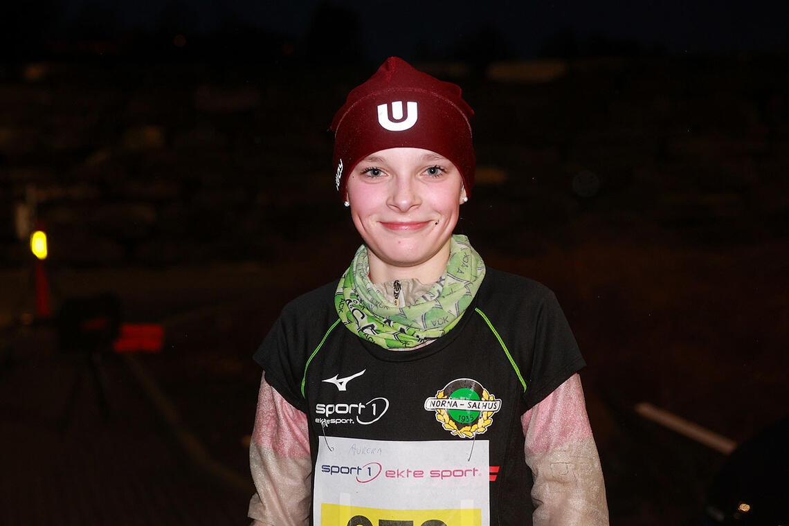 13 år gamle Aurora Veen Torkildsen har deltatt mange ganger i Åsane Løpskarusell. Nå begynner det å bli vanskelig for konkurrentene å slå henne. (Alle foto: Arne Dag Myking)
