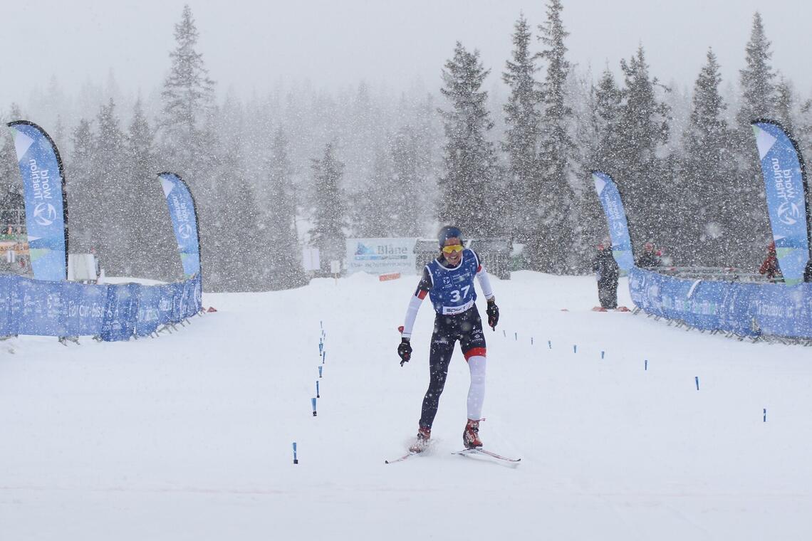 Ingrid Lorvik skøytet inn til sølv i ​heftig vintervær på Skeikampen lørdag formiddag. (Foto: Rolf Bakken)