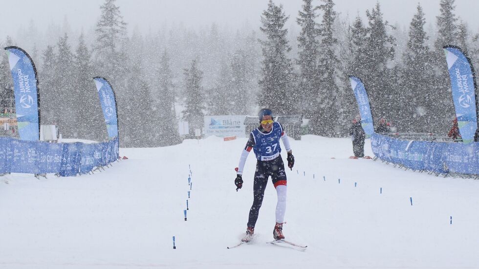 Ingrid Lorvik skøytet inn til sølv i ​heftig vintervær på Skeikampen lørdag formiddag. (Foto: Rolf Bakken)