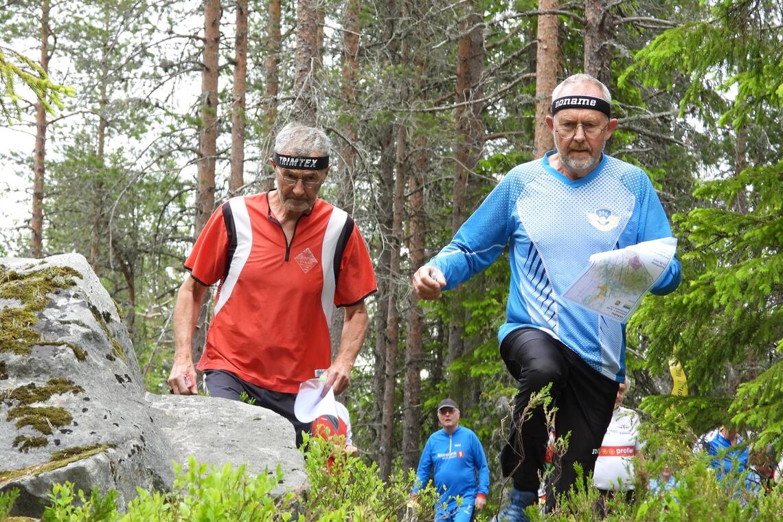 Ivrige bedriftsorienteringsløpere er startklare for en ny sesong med tirsdagsløp. (Foto: Sten Arne Negård)
