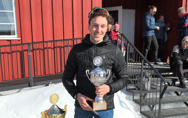 Håvard Kne Galåen festet grepet på sin andre vandrepokal i påskeskirennet i Femundsmarka. (Foto: Jan Erik Bakken)
