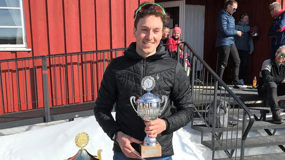 Håvard Kne Galåen festet grepet på sin andre vandrepokal i påskeskirennet i Femundsmarka. (Foto: Jan Erik Bakken)