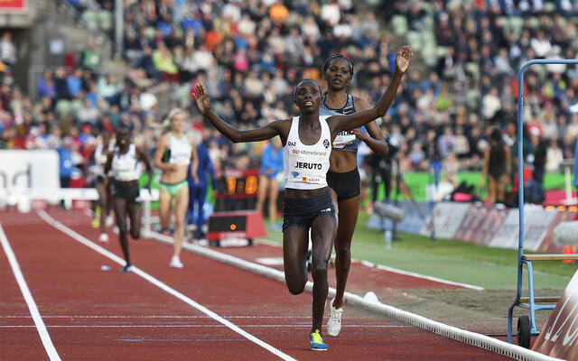 Fjorårets verdensmester på 3000 m hinder, Norah Jeruto, er tatt for doping. Her ser vi henne vinne hinderløpet under Bislett Games i 2019. (Foto: Bjørn Johannessen)
