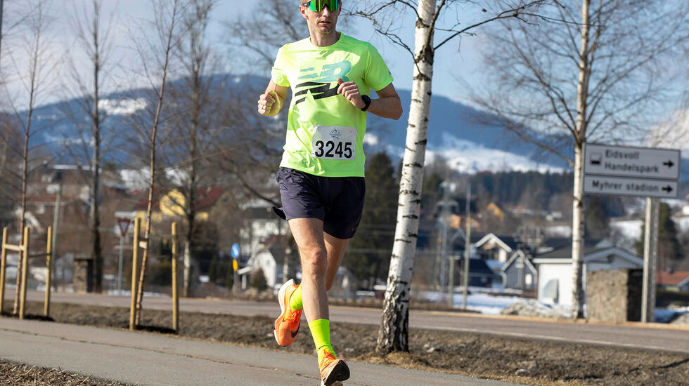 Roger Thompson er en kjent skikkelse for de som har løpt noen løp opp gjennom årene. I dag var han raskeste løper på 5 kilometer i Hedersløpet. (Foto: Arkivbilde, Tom-Arild Hansen).