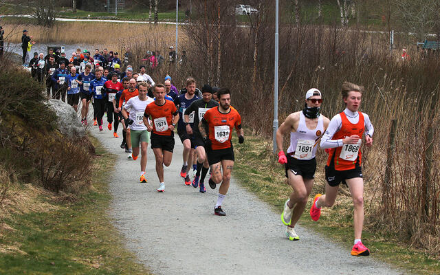 Christopher Wiggen, Gular vant 7km på 24.02 foran Spirits Emil Harestad (17) med 24.29. (Foto: Einar Søndeland)