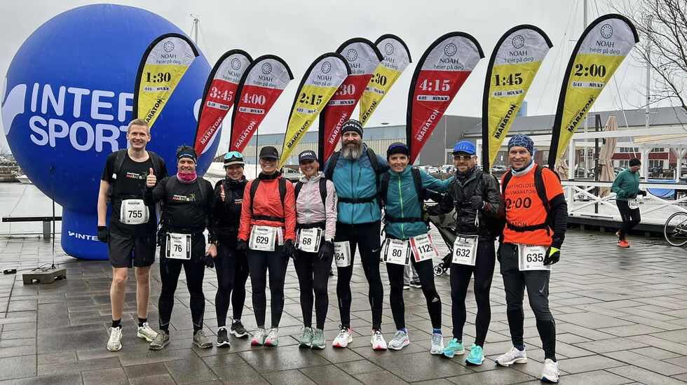 Holmestrand Maraton hadde satt opp godt med fartsholdere, her er noen av dem samlet. (Alle foto: arrangørens Facebookside)