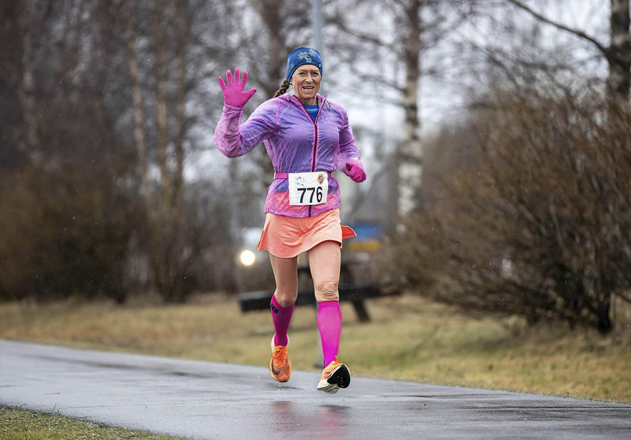 Liv B Jegteberg Lystad vant 50 km paa 4.56.26.jpg