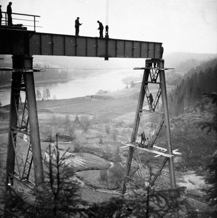 Trolldalen viadukt under bygging - her fra det fjerde spennet.