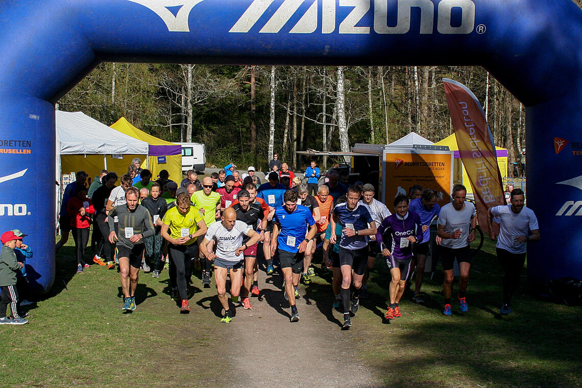 Starten på årets 4. løp i terrengkarusellen i Kristiansand. (Alle foto: Sverre Larsen)