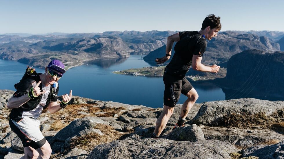 Finn Isaksen (t.v) og Askild Vatnbakk Larsen (t.h.) ble nummer 1 og 2 på 50 miles. (Foto: Keith Parsons)