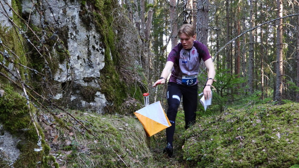 Even Lien på vei til seier i H17-20 i årets andre løp i Nammo-cupen i Stange. (Foto: Stein Arne Negård)